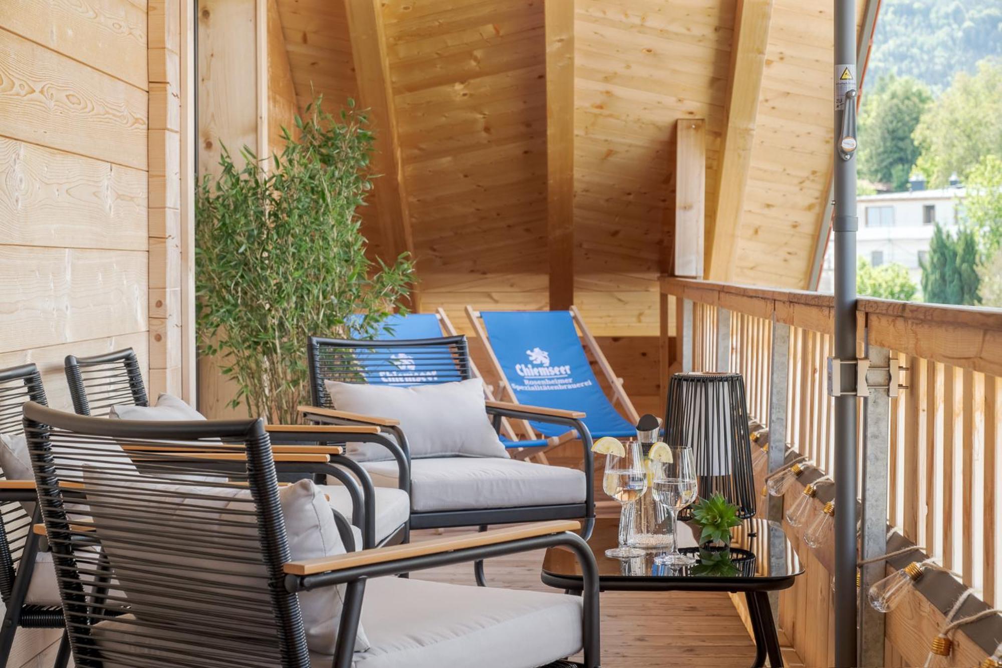 Fenjoy: Ferienapartment Mit Bergblick / Balkon / Bbq Bernau am Chiemsee Bagian luar foto